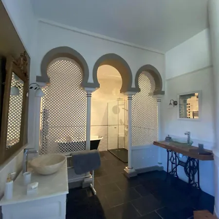 Eco Logis De Chantegrolle 4*