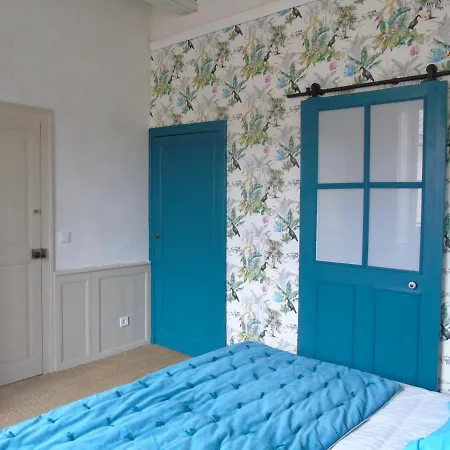 ベッド・アンド・ブレックファスト Eco Logis De Chantegrolle Champagne-Mouton