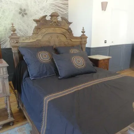 Eco Logis De Chantegrolle 4*