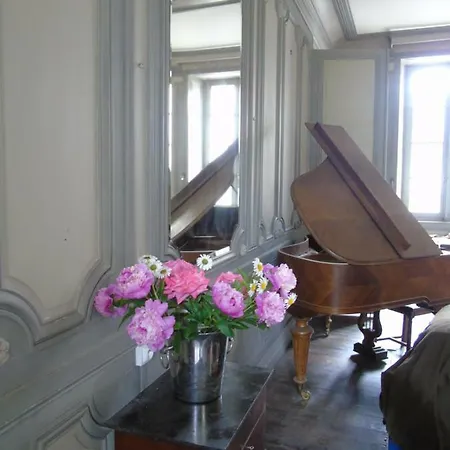 ベッド・アンド・ブレックファスト Eco Logis De Chantegrolle