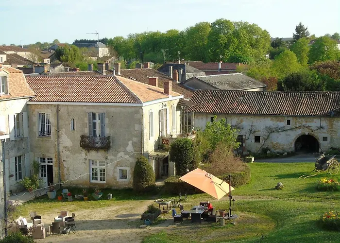 Eco Logis De Chantegrolle 4* Champagne-Mouton